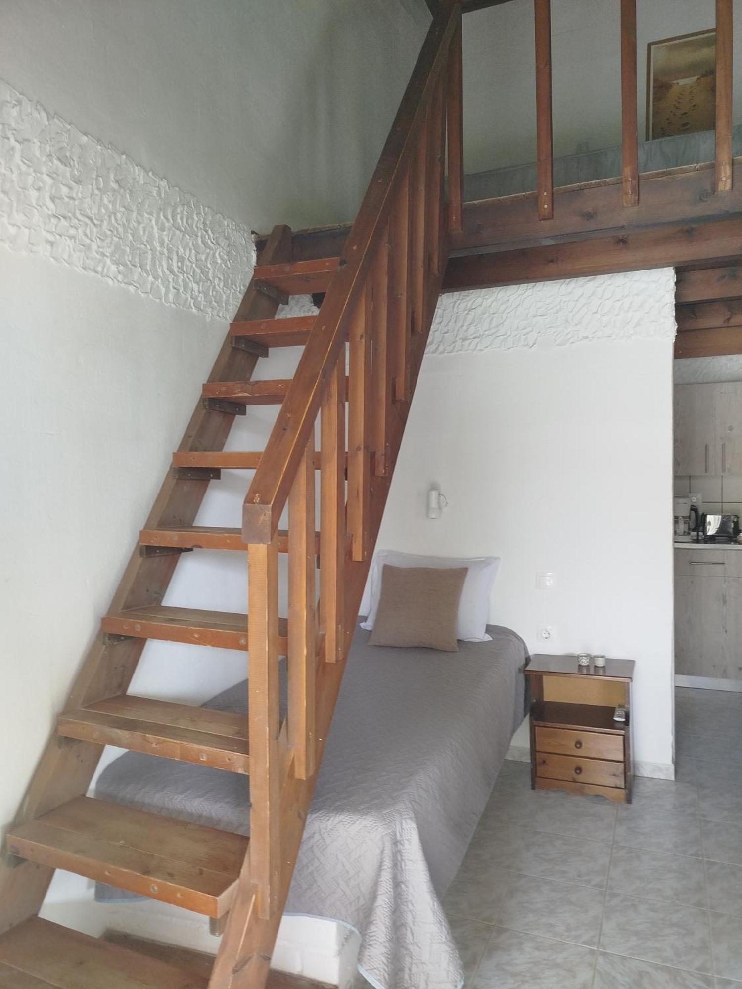 Apartment Almmos *
